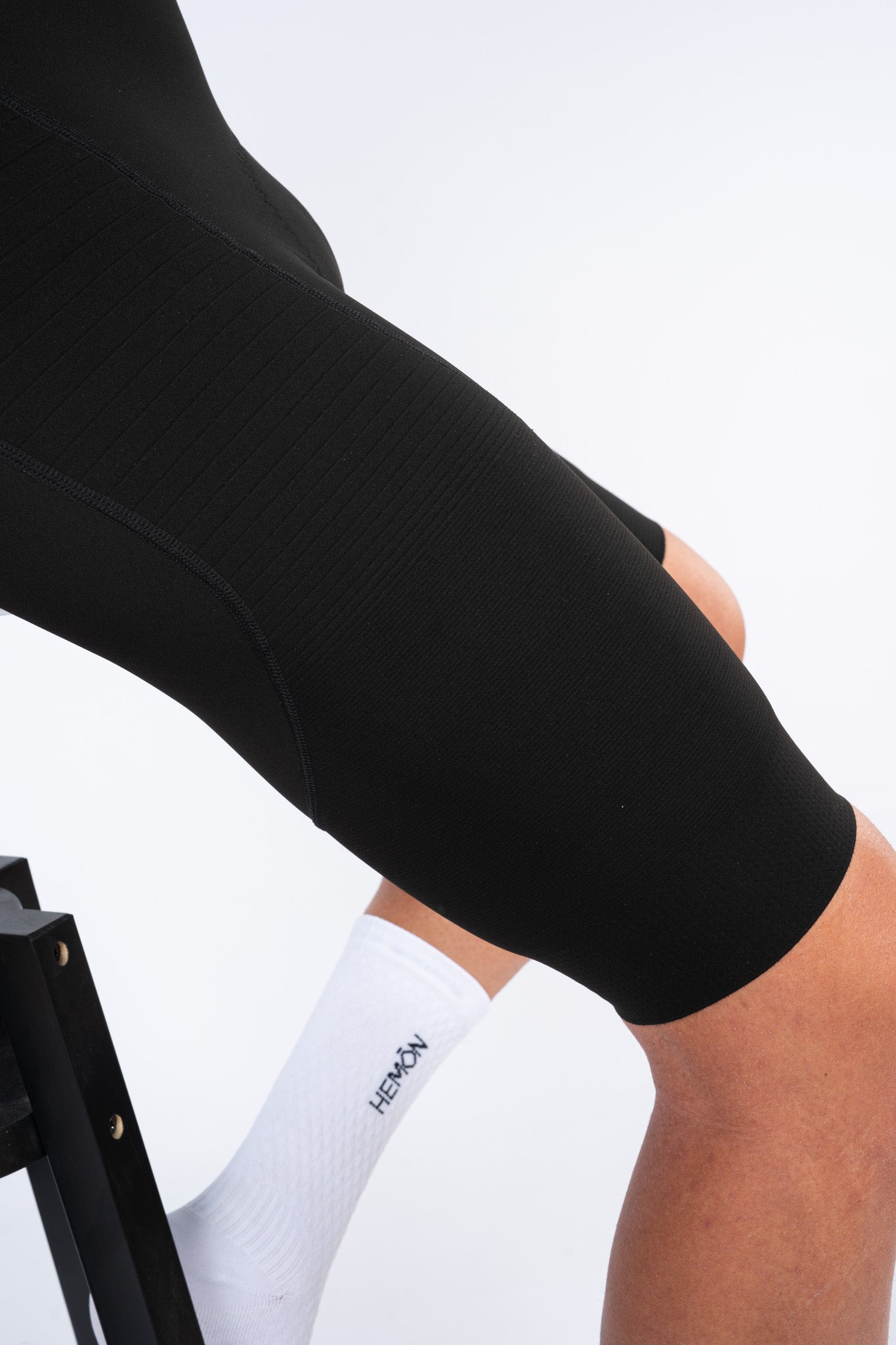 Super Leggero Men Bib Shorts - Black